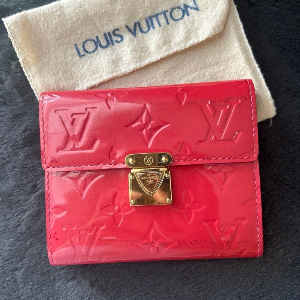 Louis Vuitton (ON SALE LIMITED TIME)